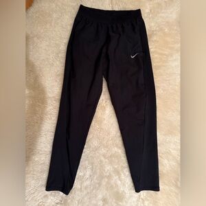 NIKE DRY FIT JOGGER